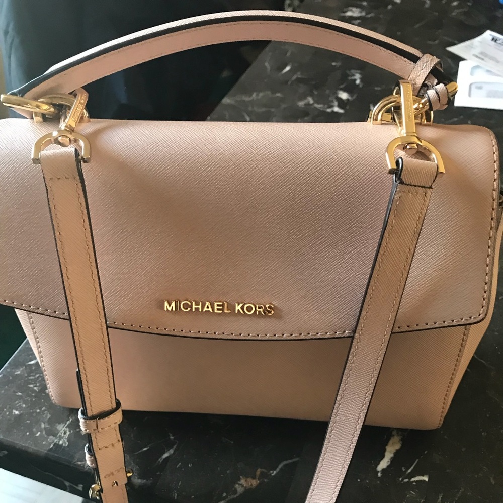 Michael kors purse